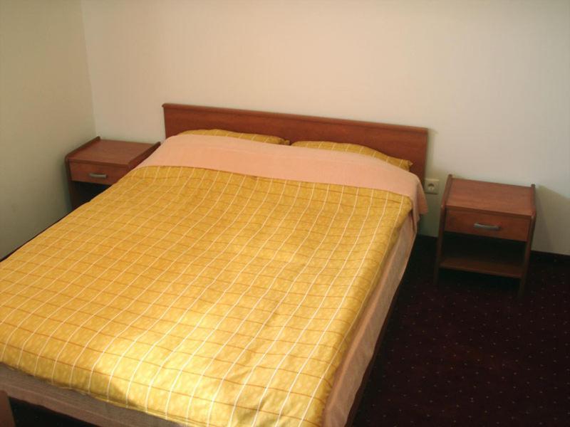 Klet Jana Bed & Breakfastヤストレバースコ 部屋 写真